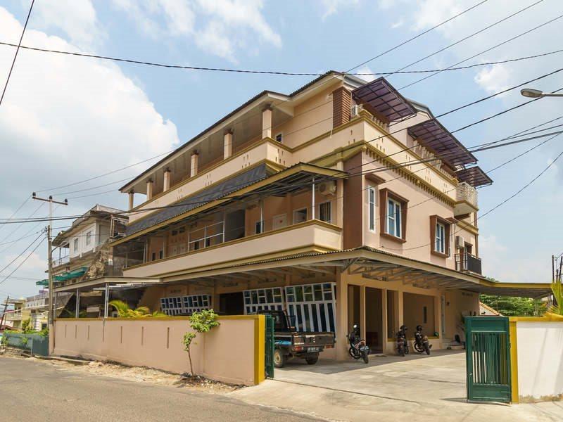 RedDoorz Syariah near Simpang Sekip Palembang Hotel Bagian luar foto
