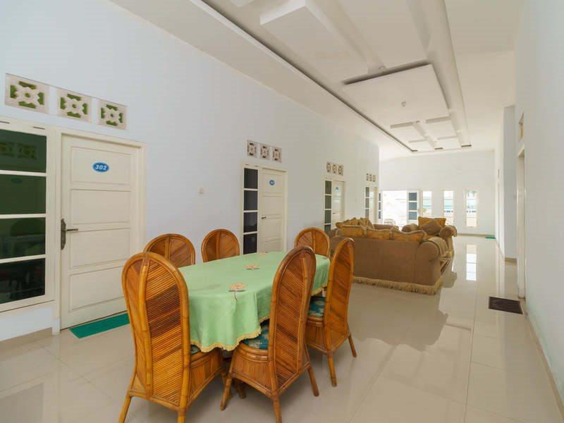 RedDoorz Syariah near Simpang Sekip Palembang Hotel Bagian luar foto