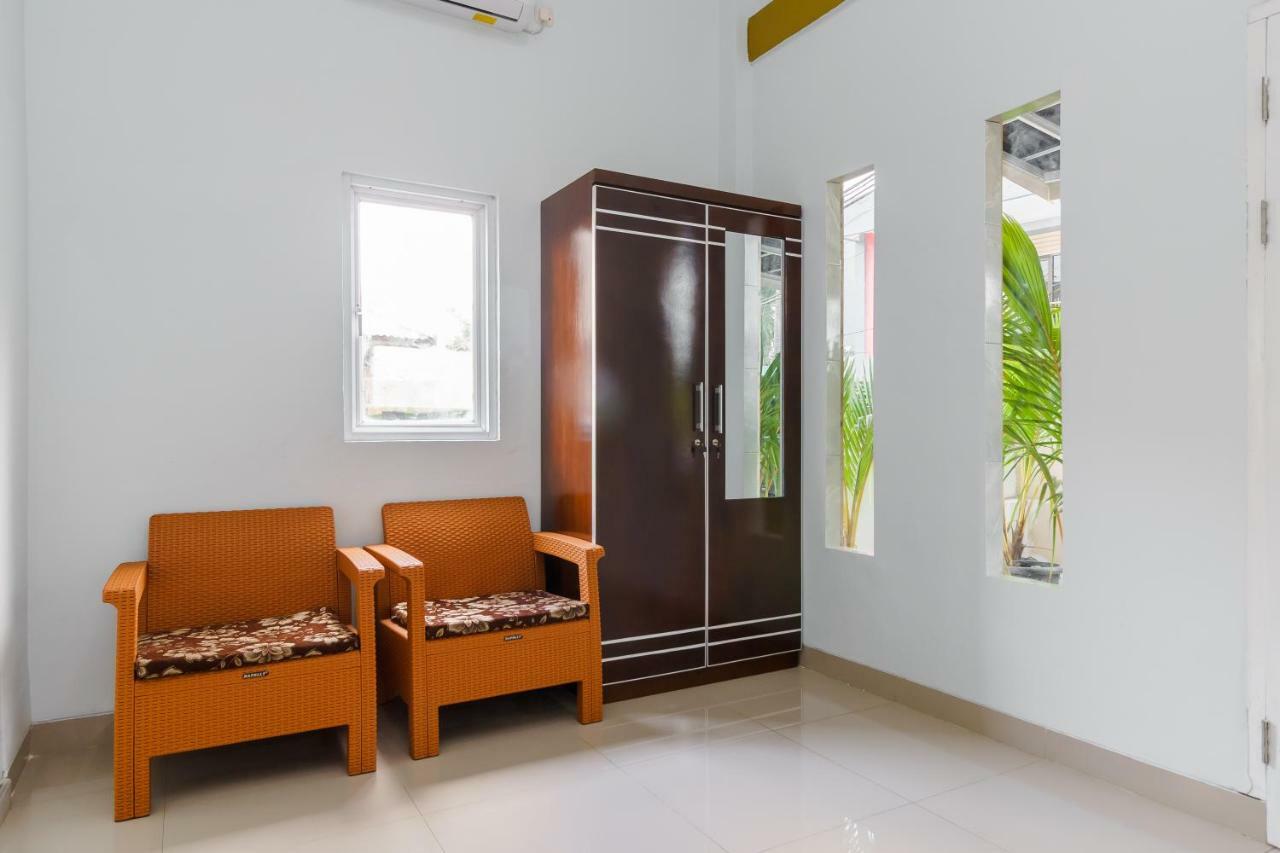 RedDoorz Syariah near Simpang Sekip Palembang Hotel Bagian luar foto